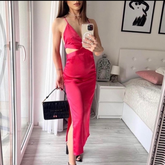 Zara Satin effect Cut out dress - Picture 2 of 16